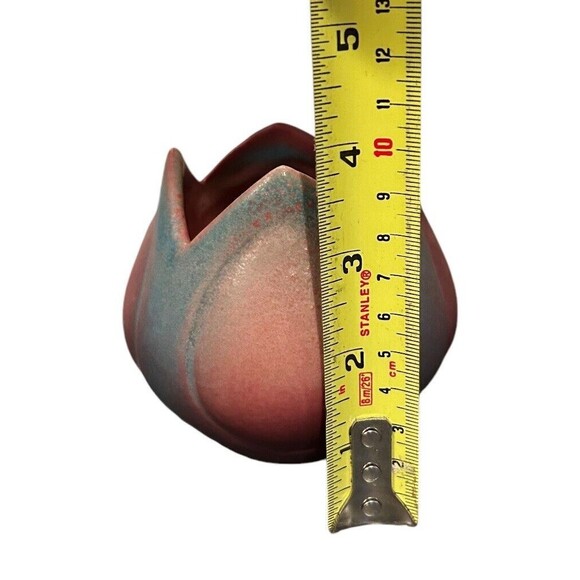 VAN‎ BRIGGLE Art Pottery Tulip Vase Planter - Picture 7 of 9